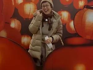 正在与乳腺癌抗争的朴美善，收到孩子们的礼物露出灿烂笑容… 