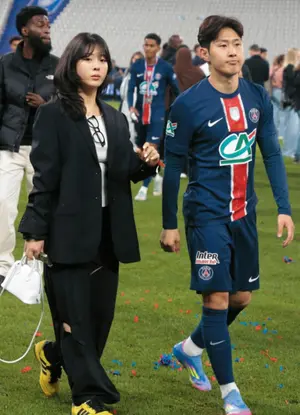 이강인 연인 박상효, PSG 파트너들과 사교 모임 포착… 