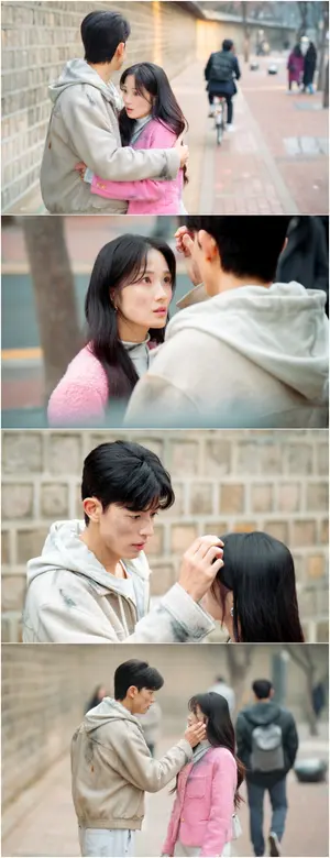 'From Today, I'm Human' Kim Hye-yoon, with Roman in Close Skinship, 'Beginning of a Crush'