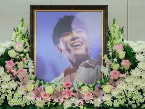 Yumaong Anibersaryo ng Yumaong Hwi-seong, Walang Hanggang R&B Legend na Nag-iwan ng Walang Kamatayang Mga Awit