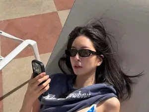 달샤벳 조아영, 비키니 입고 뽐낸 명품 복근…라스베이거스 근황
