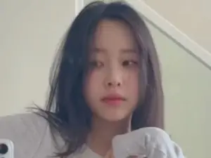 '암 극복' 이솔이, 42kg 몸무게에 휴지 4칸 개미허리 인증