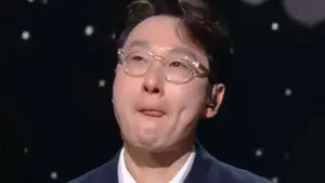 '4년 만의 복귀' 이휘재 눈물…도시락 선물한 '슈돌' 의리