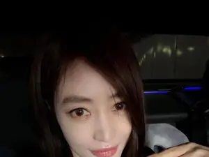 55세 김혜수, 시선 강탈 오프숄더 드레스 자태