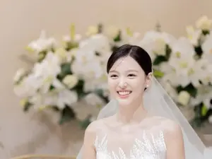 김유정 친언니 김연정, 인형 같은 첫 딸 출산… 