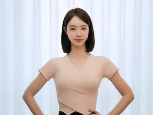 '남편 구속' 양정원, 사기 혐의 대질조사 출석… 수사 무마 의혹