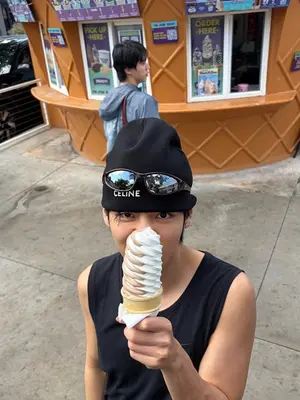 BTS V, Jin, at J-Hope: Na-sight na Nagpahinga sa Ice Cream Habang Nasa US Tour
