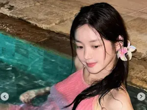 이유비, 발리 달군 핑크빛 수영복 자태…독보적 청순미