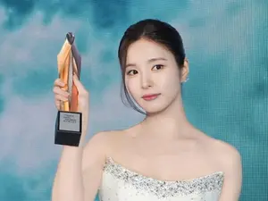 '백상 조연상' 신세경, 선배들 실언 논란 속 빛난 품격