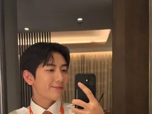 마이틴 최은수, 아이돌 접고 제주항공 승무원 깜짝 변신