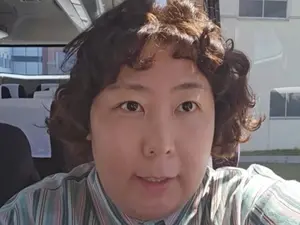 '화면보다 나약해'…신기루, 비행기 목격담에 사과한 이유