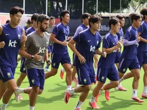 벼랑 끝 한국 축구, 32강 진출 가를 '운명의 경우의 수'