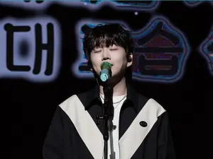 황영웅, 팬카페 매니저 3주년 맞아 외부 활동 전격 선언… 