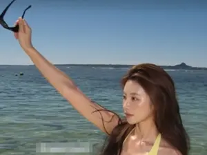 기희현, '이상윤과 열애' 후 물오른 비키니 자태 공개