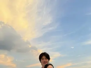 한혜진·기성용 부부, 훌쩍 자란 11세 딸과 포항 여름휴가