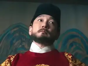 Netflix《东宫》一跃登顶……南柱赫演技争议也被抛在身后