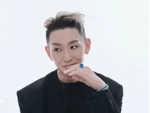 옥주현 압박 속 침묵 깬 김호영, 새 프로필 공개하며 