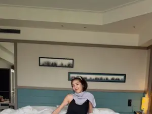 손담비, 호텔 침대 신발 논란에 일침 