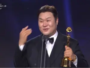 '취사병' 윤경호, 청룡시리즈어워즈 남우조연상 쾌거… 