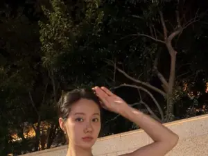 한그루, 붉은 노을 아래 빛난 비키니 비율… 