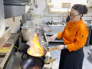  '생생정보', 진주 명물 맛집 및 글로벌 성공기 공개 