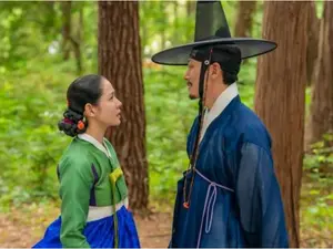 넷플릭스 '스캔들' 18일 공개…손예진X지창욱X나나 파격 로맨스 사극