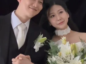 'I Am Solo' Season 28 Jeong-sook and Sang-cheol, Wedding Photos Released... Overwhelmed with Emotion Despite Illness 