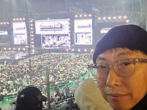 Park Myung-soo Visits G-Dragon's Concert... Unwavering 'Infinite Challenge' GG Loyalty for Over 14 Years