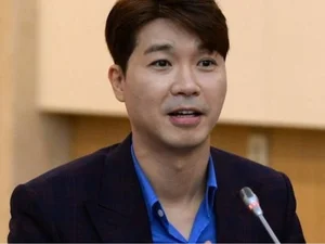 Park Soo-hong's Brother Sentenced to 3 Years and 6 Months in Prison for Embezzlement of Appearance Fees
