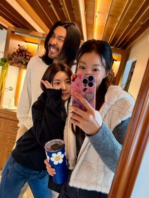 Lee Si-young Challenges Kilimanjaro One Month After Giving Birth... Heading to the Highest Peaks of the Seven Continents with Noh Hong-chul and Kwon Eun-bi