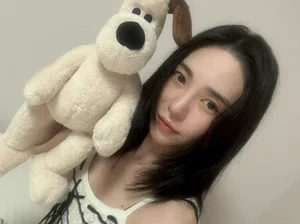 Former AOA Member Kwon Mina Expresses Significant Feelings on SNS... 