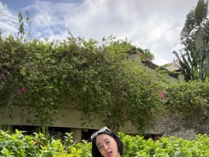 Lee Joo-yeon Shows Off Bikini Figure in Bali... 