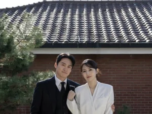 Oh Sang-jin and Kim So-young Celebrate 10th Wedding Anniversary Photoshoot... 