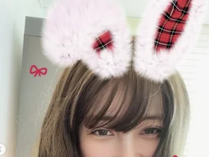 Seo In-young Completely Changed Her Short Hair... A Stunning Transformation with Pure Long Hair
