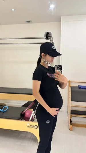 南宝拉，怀孕21周清晰的D线捕捉…惊人的自我管理