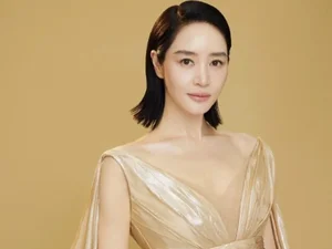 Kim Hye-soo Perfectly Pulls Off Nude Tone Dress... Anticipation for 'Second Signal'