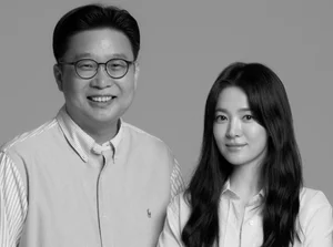 Song Hye-kyo dan Seo Kyung-deok, Penghormatan untuk Hari 1 Maret... 