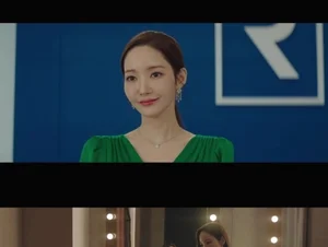 'Siren' Park Min-young, Was She Behind the Fall?…A Breathless First Encounter with Wi Ha-jun