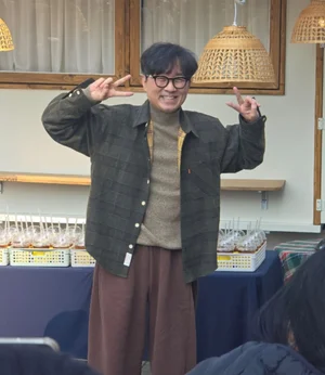 장항준 '왕과 사는 남자' 1200만…암표 70만원 기현상