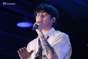 10CM, đã lên sân khấu nhưng hoàn tiền toàn bộ... Có chuyện gì xảy ra với buổi biểu diễn ở Singapore