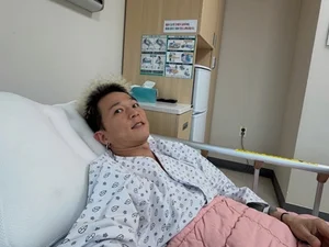 팝핀현준, '암 전단계' 위 선종 입원…