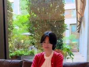 Song Hye-kyo Makes a 180-Degree Transformation from a Cropped Short Haircut to a Mid-Length Bob… Anticipation for Her Next Project