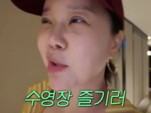 '63kg 당당한 고백' 백지영, 76년생의 완벽 수영복 자태