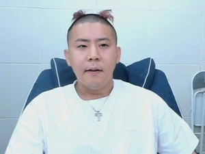 BJ 철구, 10억 원정도박·불법사채 충격 고백…경찰 자수