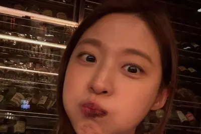 설현 