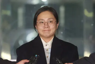 박나래, 8시간 고강도 조사 마쳐… 