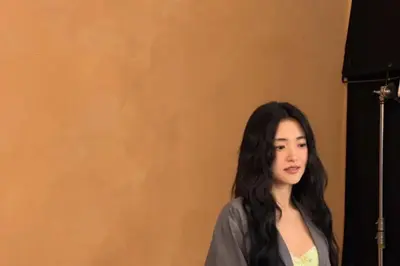 김태리, 밀라노 장악한 과감한 룩… 