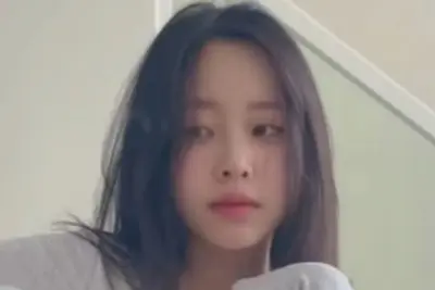 '암 극복' 이솔이, 42kg 몸무게에 휴지 4칸 개미허리 인증