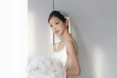 최준희, 파격 시스루 웨딩 화보…11세 연상과 5월 결혼