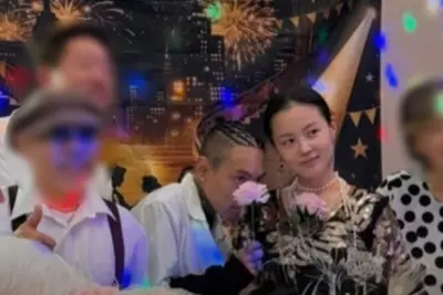 이하이·도끼, 가족 동반 생일파티 포착…결혼설 점화